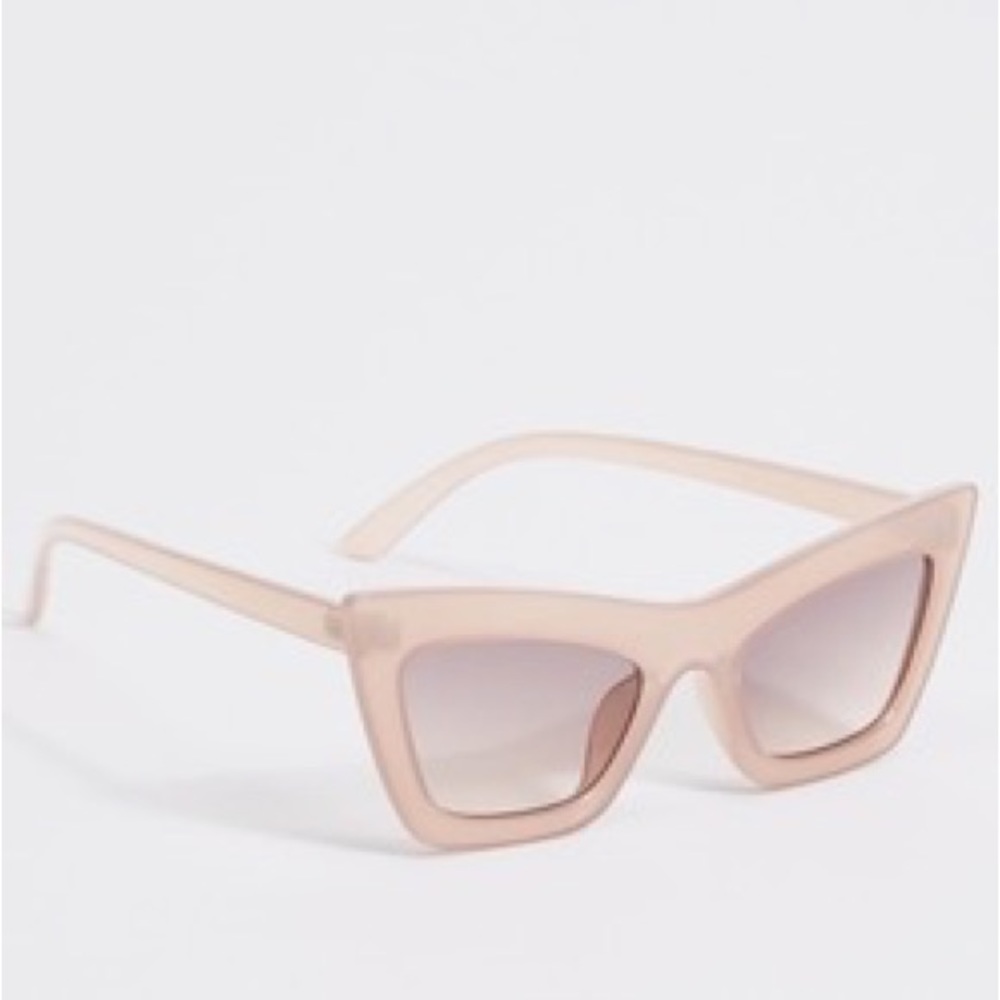 Milky Taupe Cat Eye Sunglasses trendy and cute